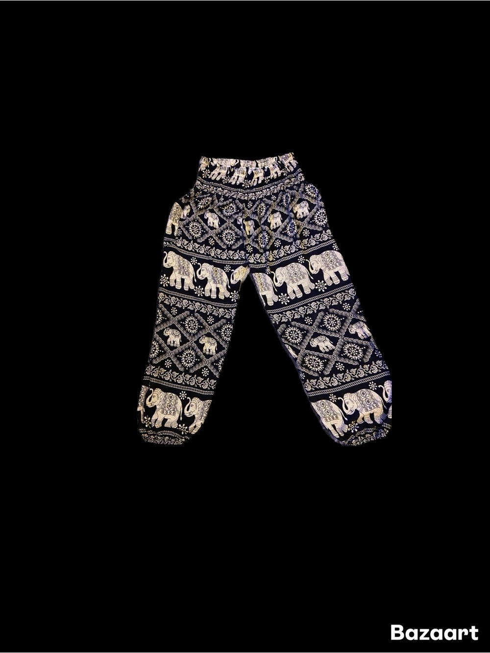 Women's Black & White Elephant Print Cropped Pants